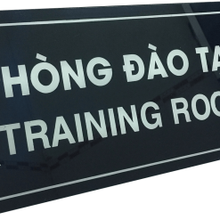 [Xưởng Mica] Bảng Mica treo tường sản xuất theo nội dung và kích thước yêu cầu